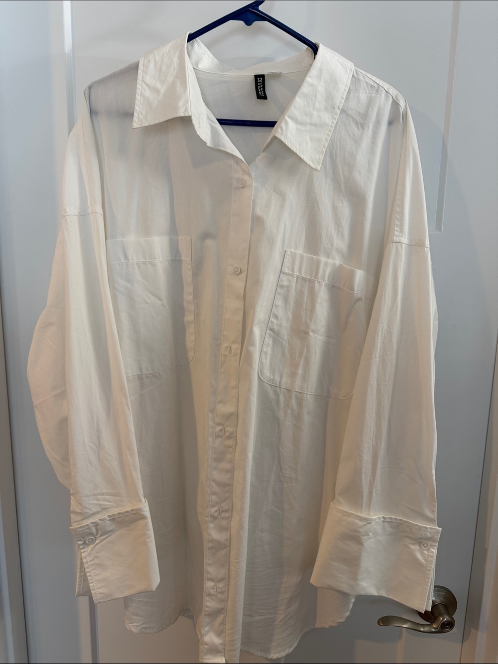 H&M White Relaxed Fit Button-Up Shirt